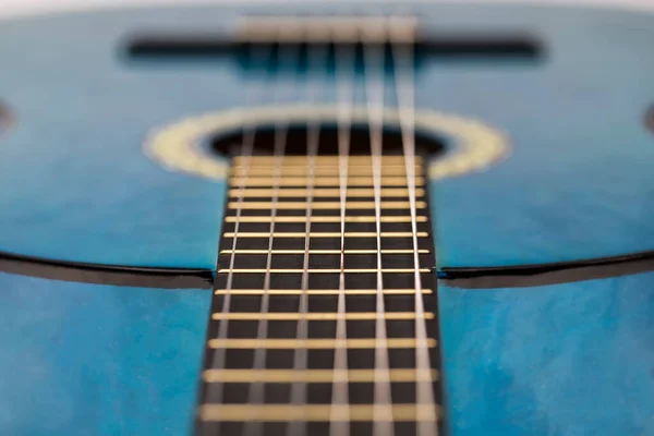 Guitare Acoustique Classique Isolée Sur Fond Blanc — Photo