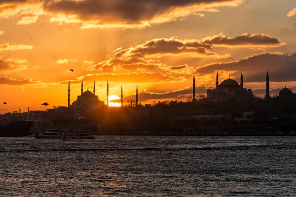 Istanbul Turkey Circa September 2019 View Grand Mosque Evening City — Fotografia de Stock