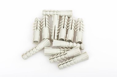 Beyaz arkaplanda tahta çubuklar