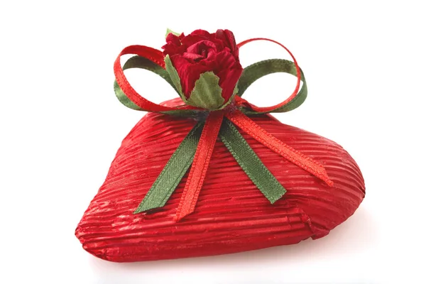 Красная Коробка Подарка Луком Изолированы Белом Фоне — стоковое фото