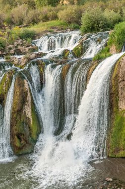 Doğu Anadolu, Van, Türkiye 'deki Muradiye şelalelerinin güzel manzarası