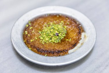 King of Turkish Desserts: Kunefe