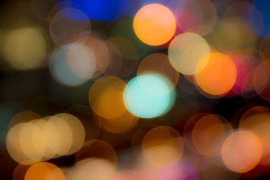 Bokeh ve bulanık ile şehrin soyut arkaplanı.