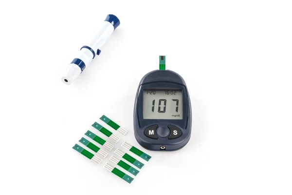 Close Woman Hands Testing High Blood Sugar Glucometer 인슐린을 미터와 — 스톡 사진