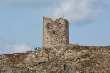 Rhodes, Yunanistan 'daki eski taş kule.