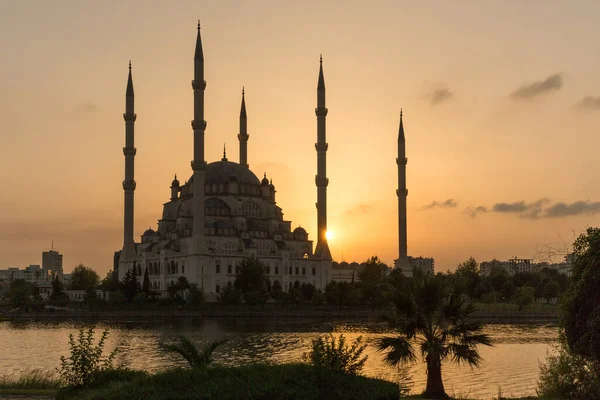 Sabanci Central Mosque Sabanci Merkez Mosque Located Turkish City Adana — Φωτογραφία Αρχείου