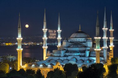 Istanbul, Turkey september, 2019: sunset view of the Suleymaniye Mosque