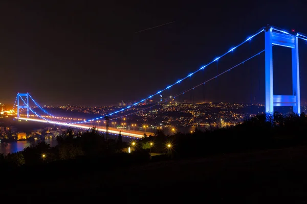Illuminated Bosphorus Bridge Istanbul Turkey — Stock fotografie