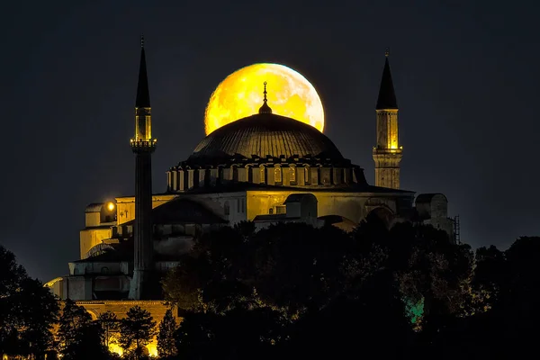 Full Moon Hagia Sophia Officially Hagia Sophia Grand Mosque Istanbul — Fotografia de Stock