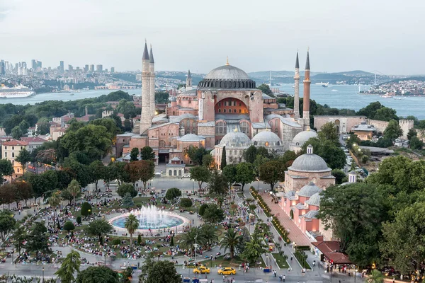 Morning View Fountain Square Hagia Sophia Mosque Istanbul Turkey — Stockfoto