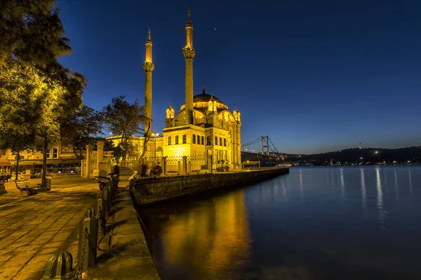 Vista Sobre Mesquita Pôr Sol Noite — Fotografia de Stock