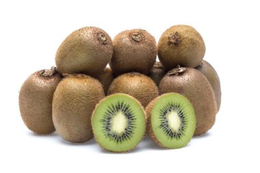 Sağlıklı yiyecekler. Tropik meyve. Tam ve dilimlenmiş kivi. Kivi meyvesi. Durgun hayat. Sulu kivi..