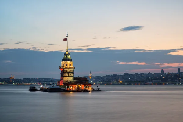 Девичья Башня Стамбула Знаменитая Достопримечательность Турции Вечерний Вид — стоковое фото