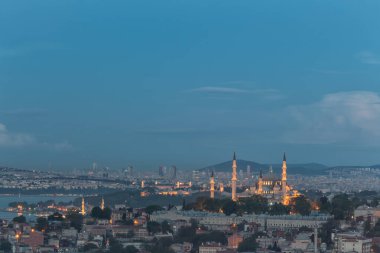 İstanbul 'un günbatımı manzarası, hindi