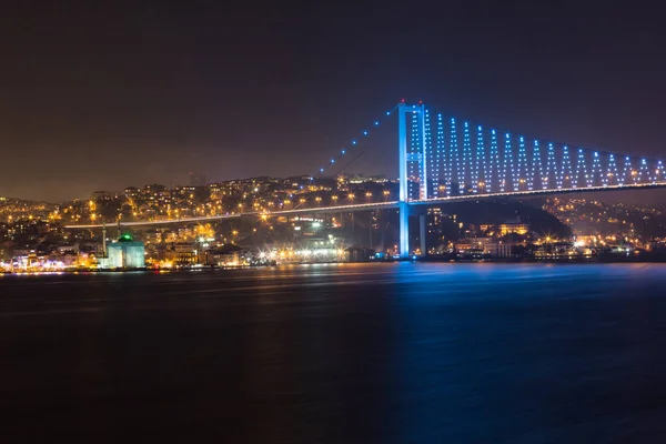 Illuminated Bosphorus Bridge Istanbul Turkey — Stockfoto
