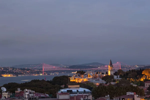 Illuminated Bosphorus Bridge Istanbul Turkey — Stok fotoğraf