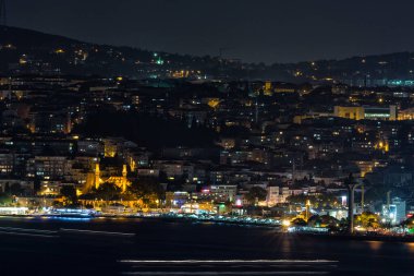 İstanbul 'un gece görüşü, hindi.