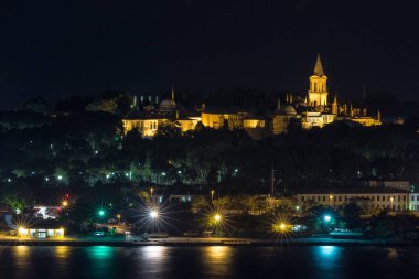 İstanbul 'un gece görüşü, hindi.