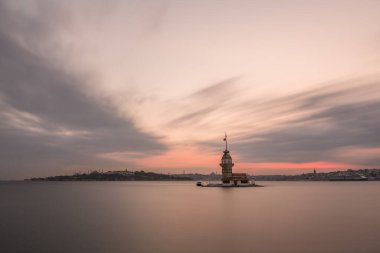 Sunset 'teki Bakire Kulesi (Kiz Kulesi). İstanbul, Türkiye