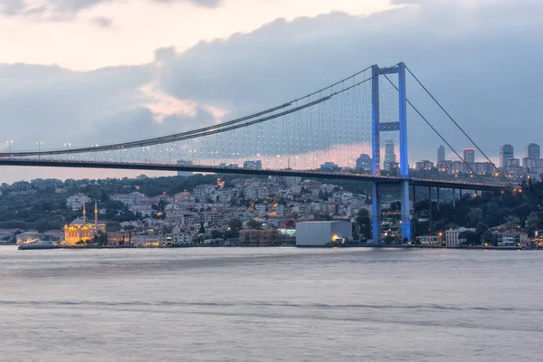 Illuminated Bosphorus Bridge Sunset Istanbul Turkey — стоковое фото