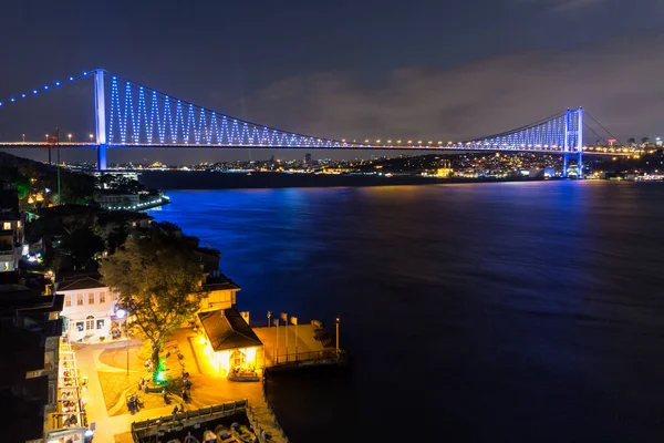 Illuminated Bosphorus Bridge Night Istanbul Turkey — Foto de Stock