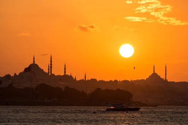 Galata Tower Istanbul Turkey Red Sea Sunset Panorama Old City — Photo
