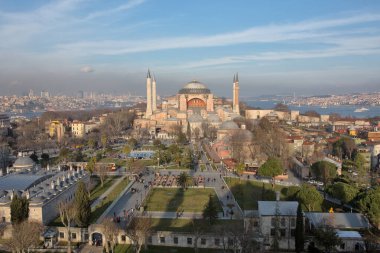 Ayasofya resmi olarak İstanbul, Türkiye 'deki Ayasofya Büyük Camii oldu..