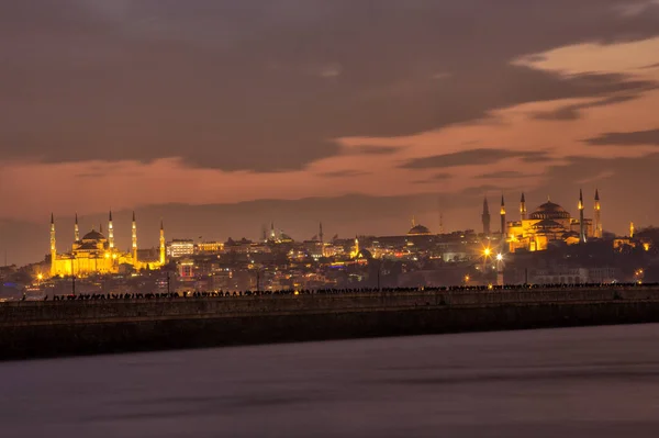 Mosque River Night — 图库照片