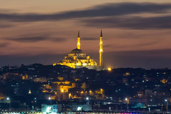 Istanbul Şehir Manzaralı Geceleri — Stok fotoğraf