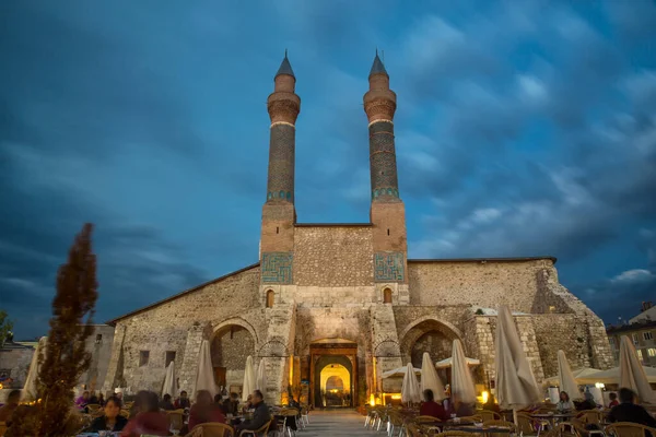Madrasah Minarete Duplo Foi Construído 1271 Lhanl Período Decorações Azulejos — Fotografia de Stock