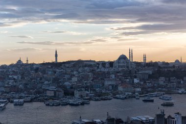 İstanbul 'un günbatımı manzarası, hindi