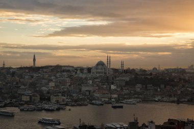 İstanbul 'un günbatımı manzarası, hindi