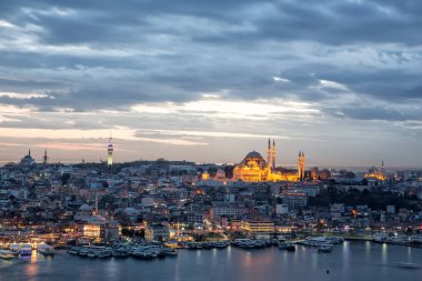 İstanbul 'un günbatımı manzarası, hindi