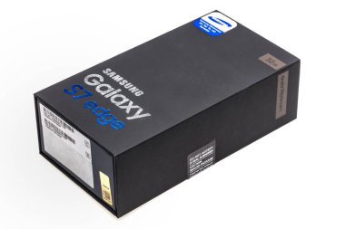 İstanbul, Türkiye - 16 Ekim 2016: Samsung Galaxy Note 7 akıllı telefonunun 12 mP Kamera, Exynos 8890 Octa ve 5.7 ekran, 2560 beyaz üzerinde çözünürlük.