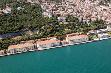 Galatasaray Üniversitesi, helikopter manzaralı. İstanbul, Türkiye