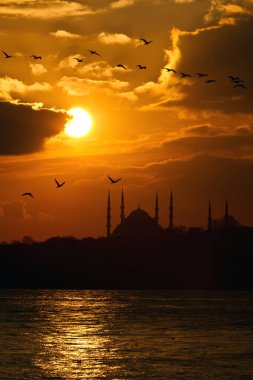 İstanbul 'un günbatımı manzarası, hindi