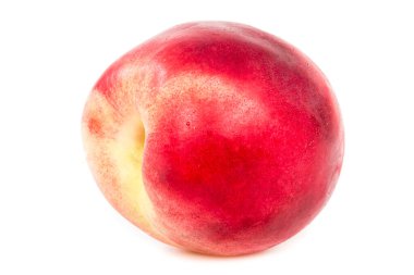 olgun kırmızı şeftali beyaz arkaplanda izole