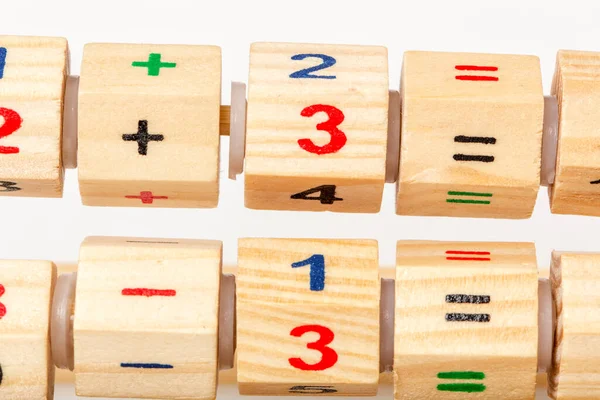 Färgglada Leksak Abacus Att Lära Sig Räkna Isolerad Vit Bakgrund — Stockfoto