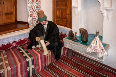 diorama of mannequins in the Turkish Museum