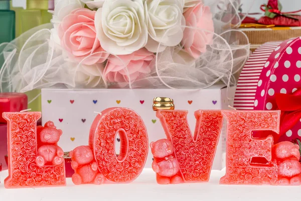 Liebe Kerze Mit Geschenken Valentine Konzept Hintergrund — Stockfoto