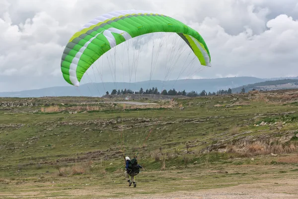 Paraglider Flying Mountains Turkey — Stock Photo, Image