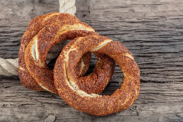 Simit Turco Fundo Madeira Para Pequeno Almoço Bagel Turco Simit — Fotografia de Stock