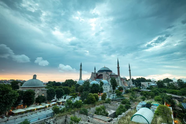 Hagia Sophia Múzeum Sultan Ahmed Park Isztambul Törökország Egy Felhős — Stock Fotó