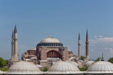 Ayasofya (Türkçe), İstanbul, Türkiye. Eski Yunan Ortodoks Hıristiyan ataerkil katedrali, daha sonra Osmanlı İmparatorluk camisi ve şimdi de müze..