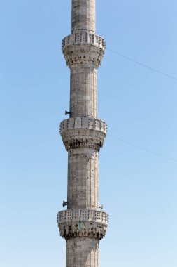 beautiful architectural details in the city 