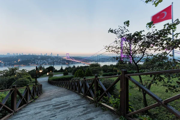 Sunset View Bosphorus Bridge Istanbul Turkey — стоковое фото