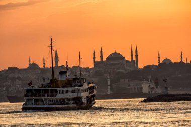 Ayasofya, İstanbul. Bizans mimarisinin dünyaca ünlü anıtı. St. Sophia Katedrali manzarası. Ayasofya Müzesi (Ayasofya Sophia), İstanbul, Türkiye.