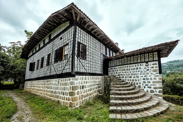 Casa Madeira Velha Aldeia — Fotografia de Stock