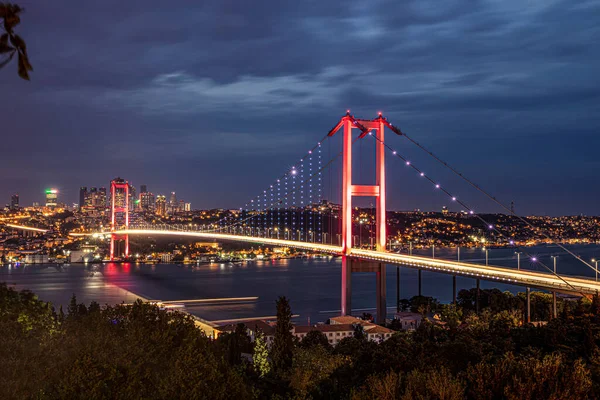 Мост Босфор Стамбуле Турция Соединяющий Азию Европу Вечер Длительная Экспозиция — стоковое фото