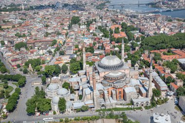 İstanbul, Türkiye; tarihi yarımada havası fotoğrafı. Ayasofya Hava Çekimi.
